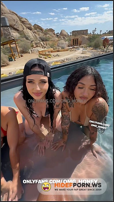Onlyfans - Auhneesh Nicole - Pool Foursome Scene [SD 1920p] - 2025