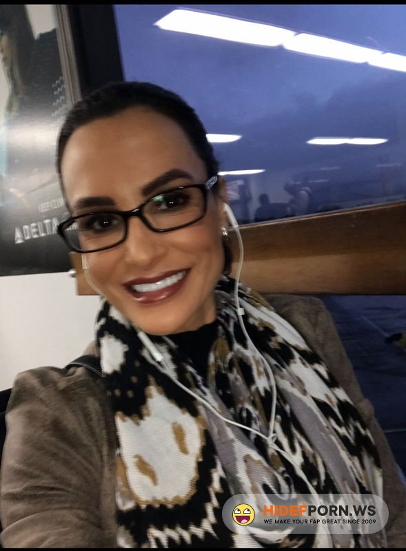 Onlyfans - Lisa Ann Clip 0gmi66t78o1ad0m80vy5oi [SD 480p]