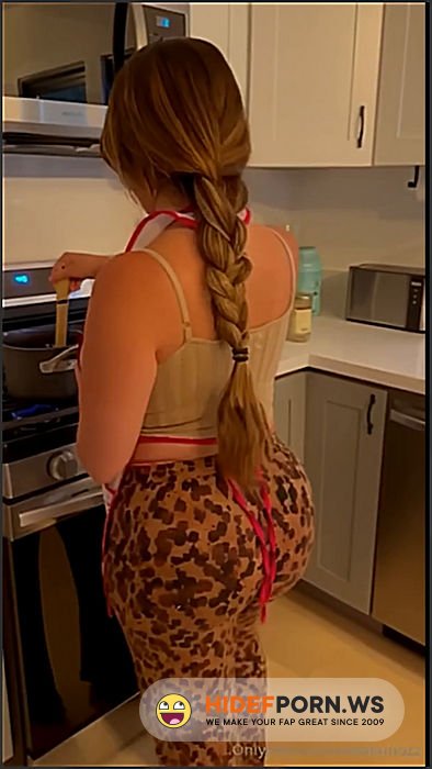 Onlyfans - Salomelons 52025 [SD 1080p] - 2025