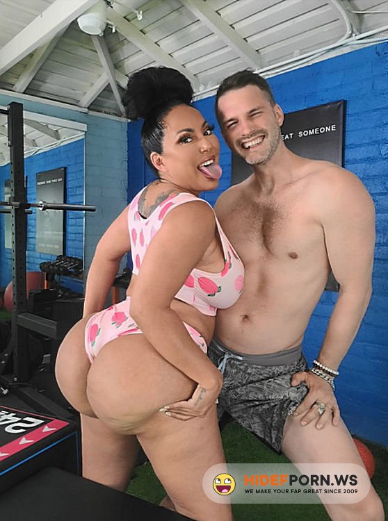 OnlyFans.com/PornBox.com - Kiara Mia  Curvy Milf Fucked By Her Gym Trainer [FullHD 1080p]