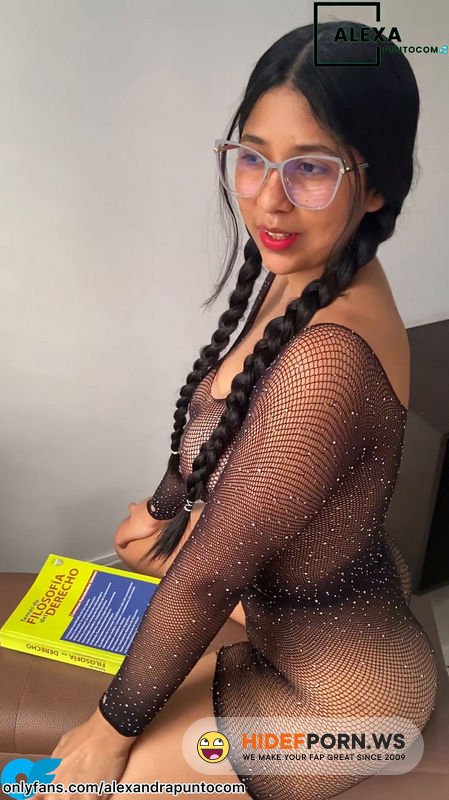 Onlyfans - Latina Influencer ??? Pornstar Fucks Fan  She Gives Me An Autograph And a Good Pleasant Fuck Alexapuntocom [SD 1924p]
