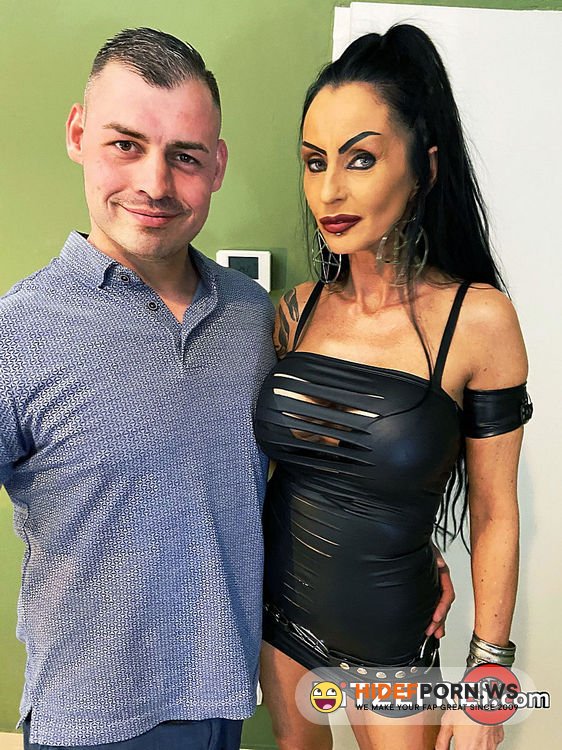 Hitzefrei.com - Sidney Dark : Gothic Milf, Sidney Dark, gets a hard German dick in her tight pussy! [FullHD 1080p]