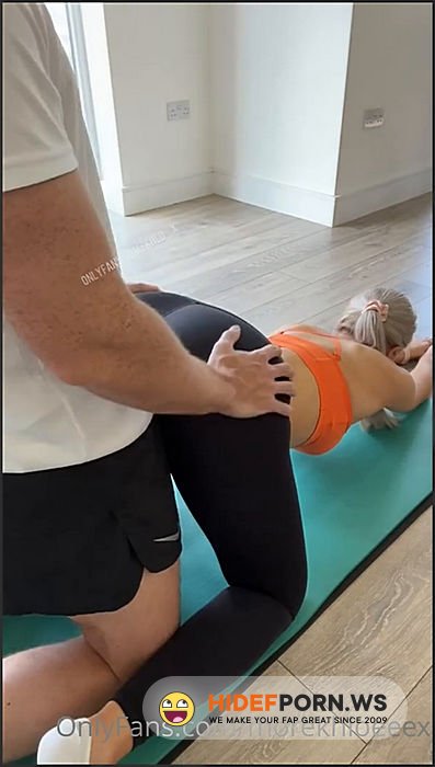 Khloe Knowles, Blonde Fit Babe Fucks Her Personal Trainer Video Leaked [SD 1080p] - 2025