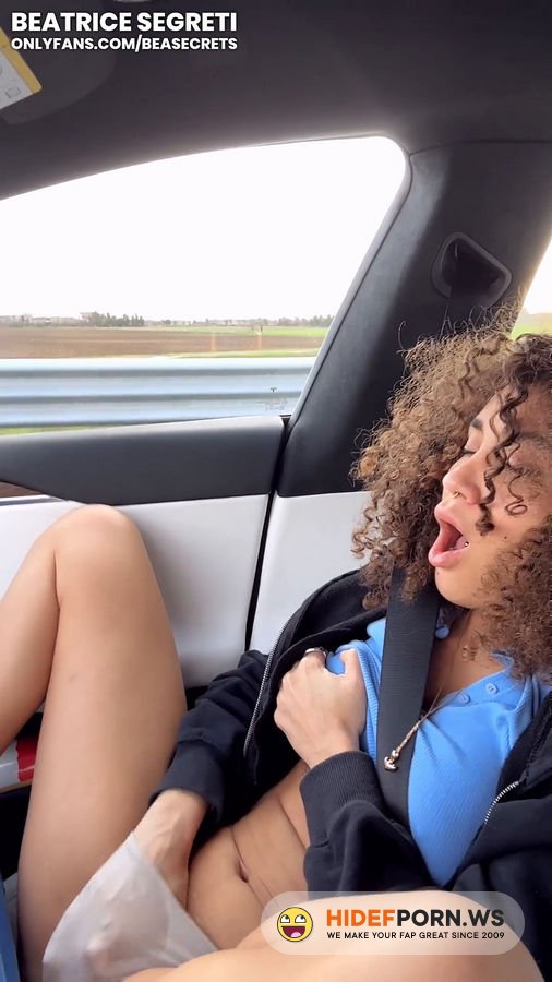 Onlyfans - JERK OFF AND MASTURBATION IN THE CAR  With Hands Full Of Cum I Masturbate With Hard Orgasm Beatrice Segreti [SD 1920p]
