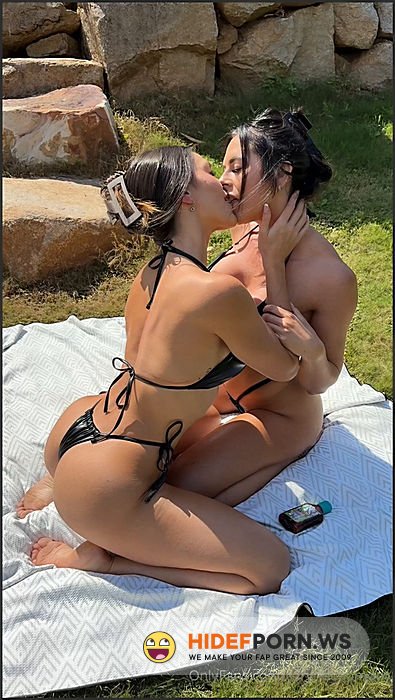- Caryn Beaumont @carynbeaumont  Outdoor G G With Alysha Davis [SD 1920p] - 2025