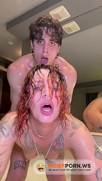 SEX IN THE BATH [SD 1080p] - 2025