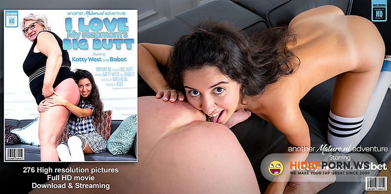 Mature.nl - Naughty Schoolgirl Katty West Is In Love With The Big Butt From Her Mature Stepmom Babet: Babet (62), Katty West (27) [FullHD 1080p]