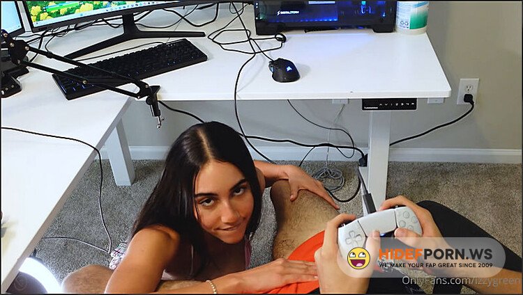 Izzy Green Fucks Her Gamer Boyfriend 1080p [FullHD 1080p] - 2025