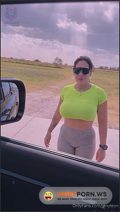 Yiny Leon  Getting Fucked And Creampied In The Car [SD 1920p] - 2025