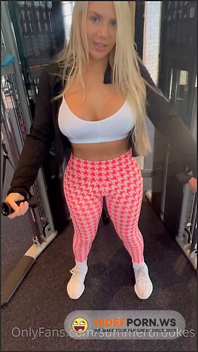 Onlyfans - Summer Brookes  Gets Horny After Gym [SD 1920p] - 2025