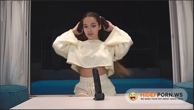 - Seltin Sweety @selti  Evening Near The Pool [HD 720p] - 2025