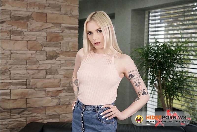 xSinsVR.com/SinsVR.com - Mimi Cica  Tease, Blow, Fuck [UltraHD/4K 2048p]