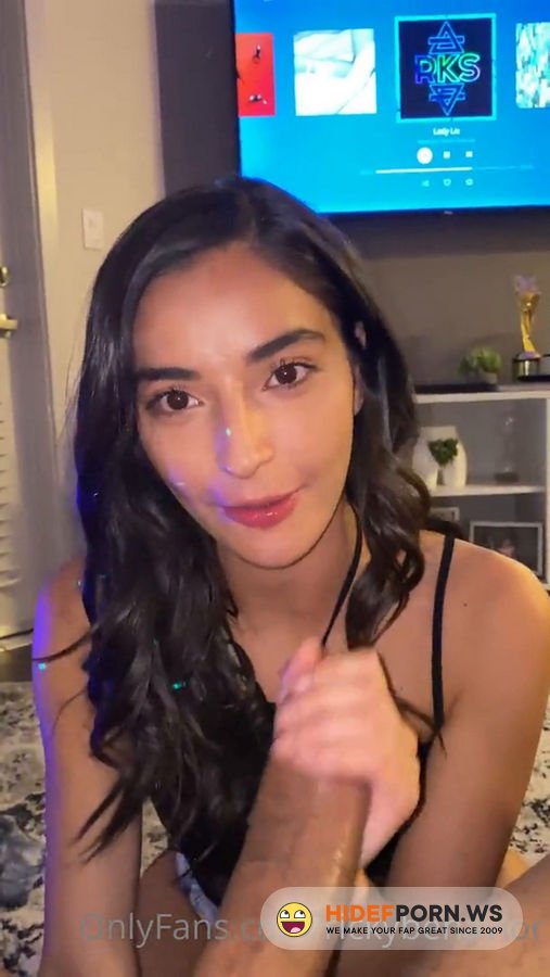 Onlyfans - Emily Willis Nude Bbc Deepthroat Blowjob [SD 1080p]