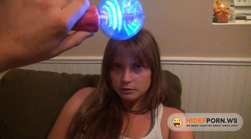 Clips4sale - Barefoot, Topless, And Hypnotized [SD 480p]