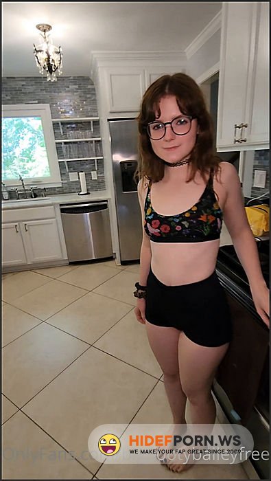 Onlyfans - BigBootyBailey And Emma Paige 26 – Emma And I Fuck Our Delivery Driver [SD 1920p] - 2025