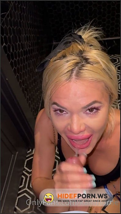 Onlyfans - Kaili Thorne @kailithornevip  Sucking Dick In The Club [SD 1280p] - 2025