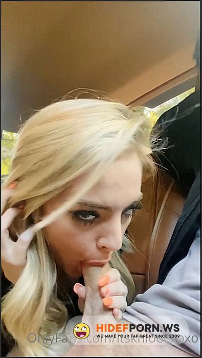 Onlyfans - Itskhloeexoxo Gives a Blowjob In The Car 1440p [SD 1440p] - 2025