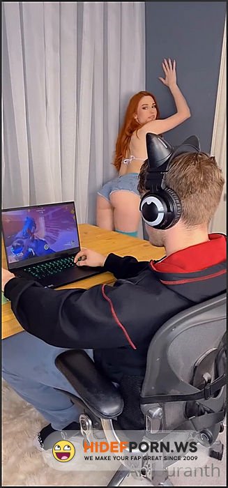 Onlyfans - Amouranth  Game Or Blowjob [SD 1280p] - 2025