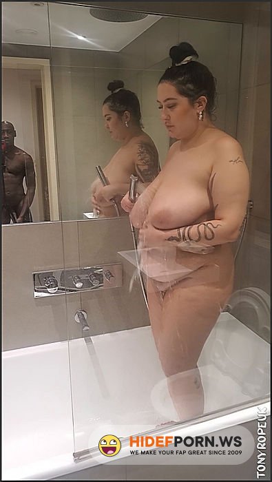 Onlyfans - TonyRopeUK BBC Fucking Finnish BBW In The Shower [SD 1920p] - 2025