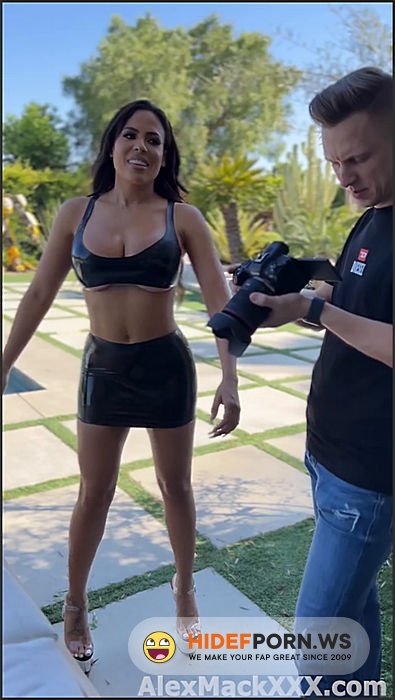 Onlyfans - Luna Star91080p [SD 1080p] - 2025