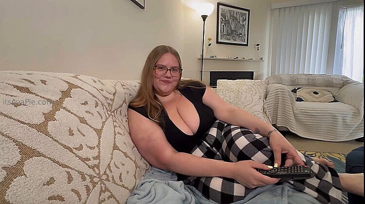 Onlyfans - Ava Pie Aka Fatavapie 08152025 Video Movie Night With Bbw Coworker2618 Minsi Invited You Over For a Weekend Movie Night After Exchanging KFf 720p [HD 720p] - 2026
