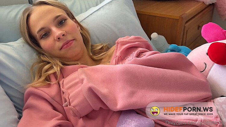 Onlyfans - Erica Canfield  Petite Stepsis Gets Her Tight Pussy Creampied [FullHD 1080p] - 2026