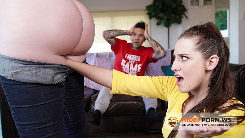 BrazzersExxtra.com/Brazzers.com - Horny Cosplay Cutie Fists Gorgeous Ginger Goddess  : Abigaiil Morris, Aubree Valentine [FullHD 1080p]