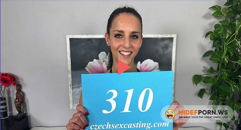 CzechSexCasting.com/Porncz.com - Betzz  Czech Exhibitionist Wants To Show Her Sexy Body [FullHD 1920p]
