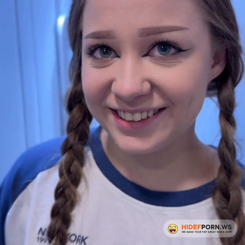 Onlyfans - Helped Montanasvibe Carry Her Things On The Train, Then Fucked Her In The Toilet Montanasvibe [FullHD 1080p]