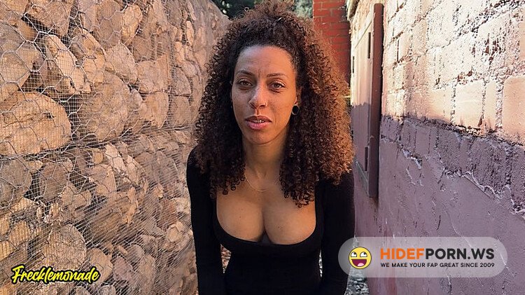 Onlyfans - Frecklemonade  HIKING [FullHD 1078p] - 2026