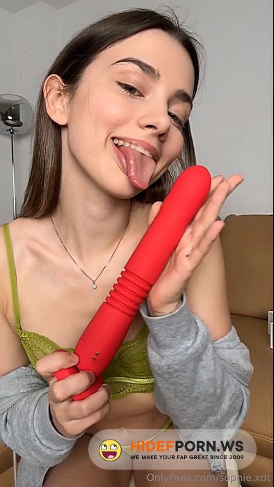 Onlyfans - Sophie Xdt Plays With Her Pussy [SD 1440p] - 2026