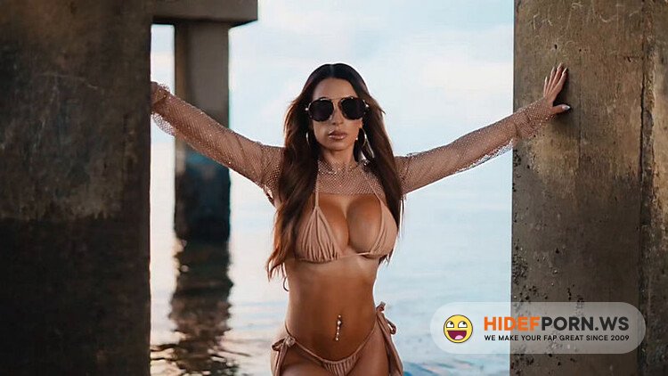 Onlyfans - Jmac Pounds Miss Lexa Outdoors [FullHD 1080p] - 2026