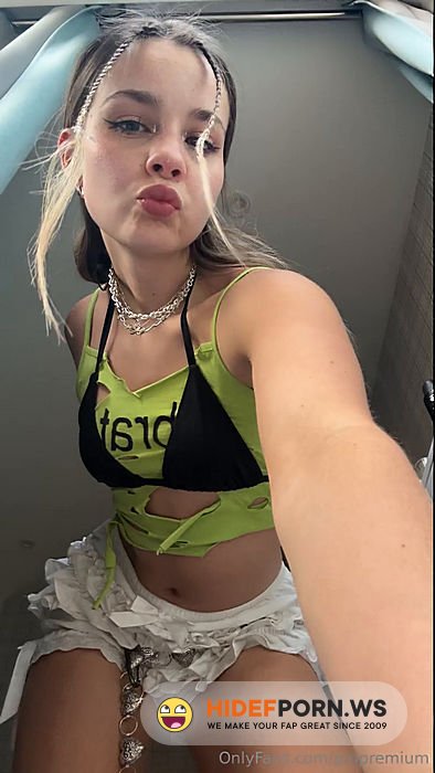 Onlyfans - Piri Masturbates In a Bratty Outfit [SD 1440p] - 2026
